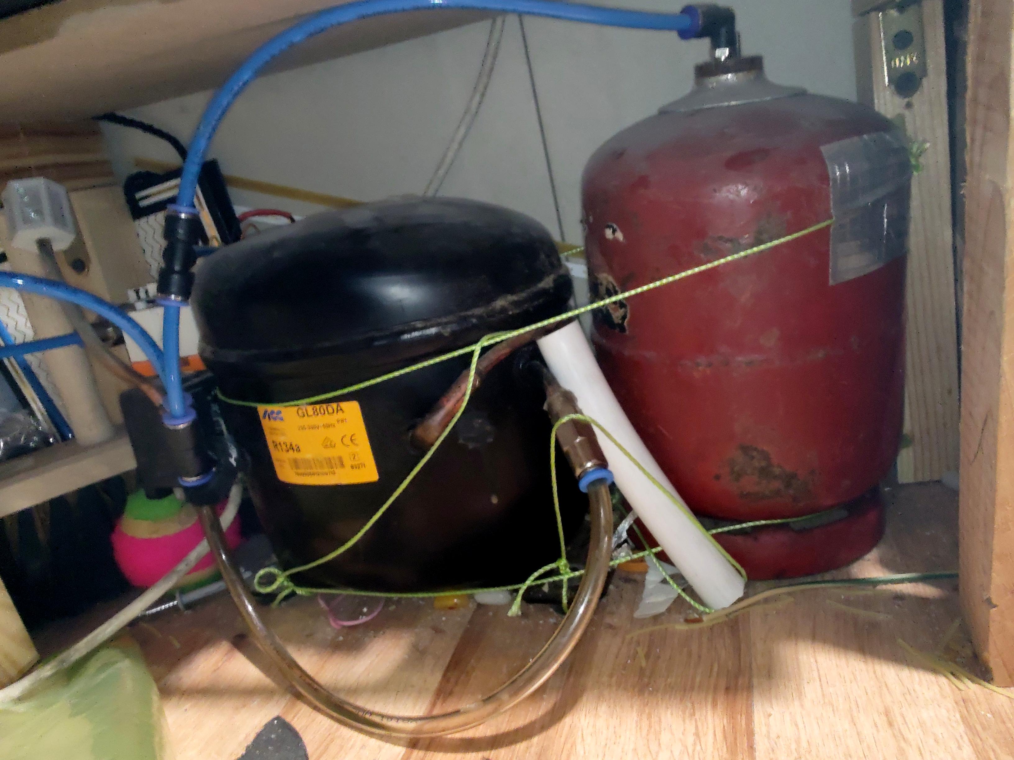Compressor for airbrush