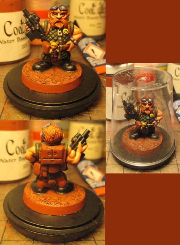 1246192_sm-Squat%20Adventurer%20Gift.JPG