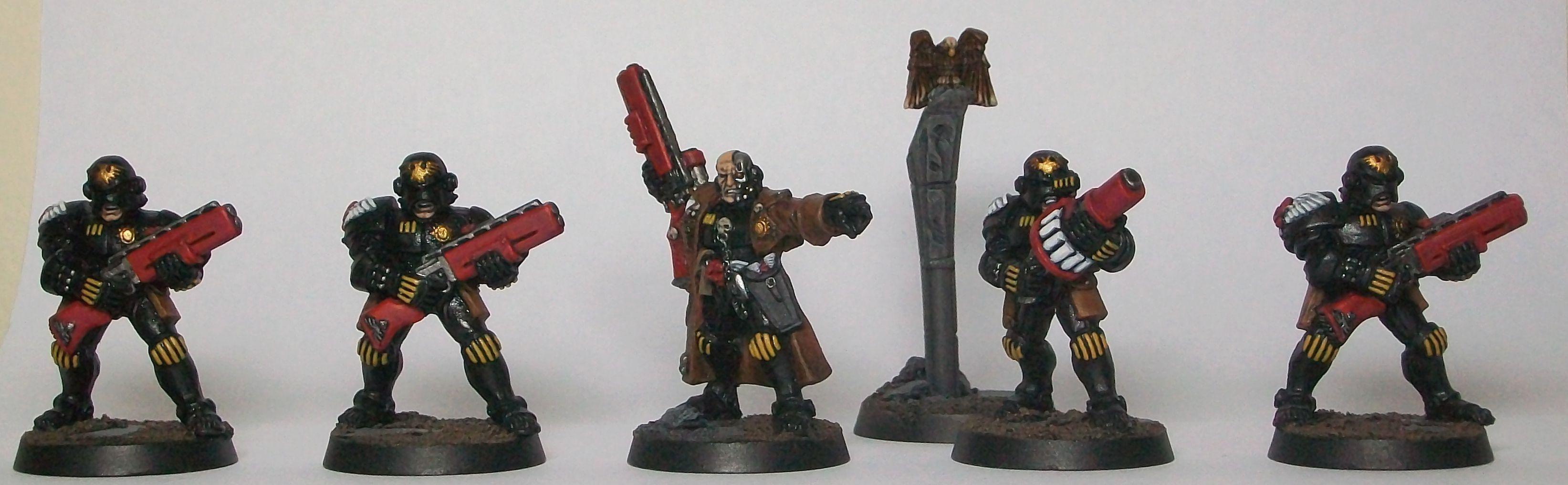 10 Figurines Adeptus Arbites – Métal – Warhammer Necromunda – Occasion